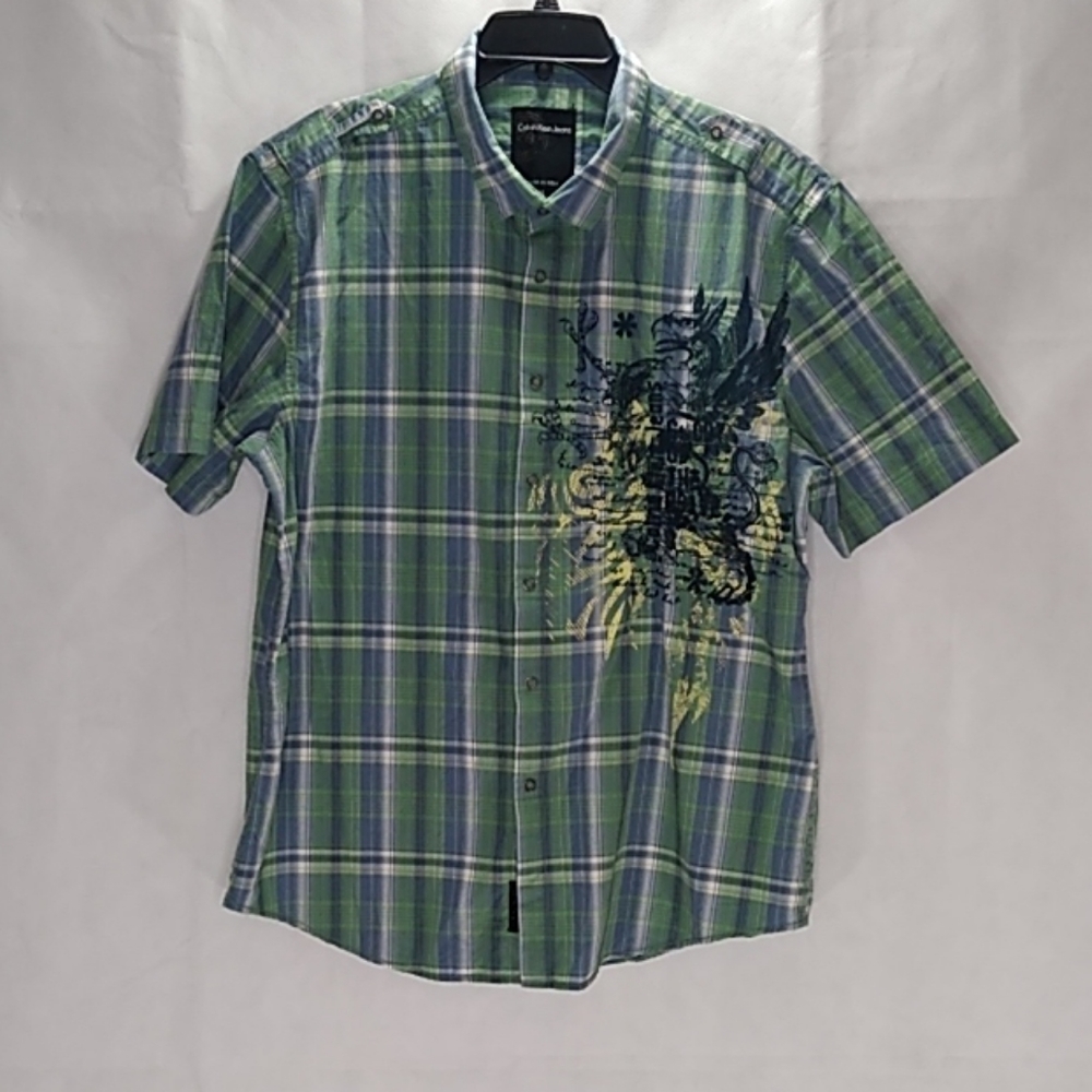 Calvin Klein button up shirt with design Size: XL